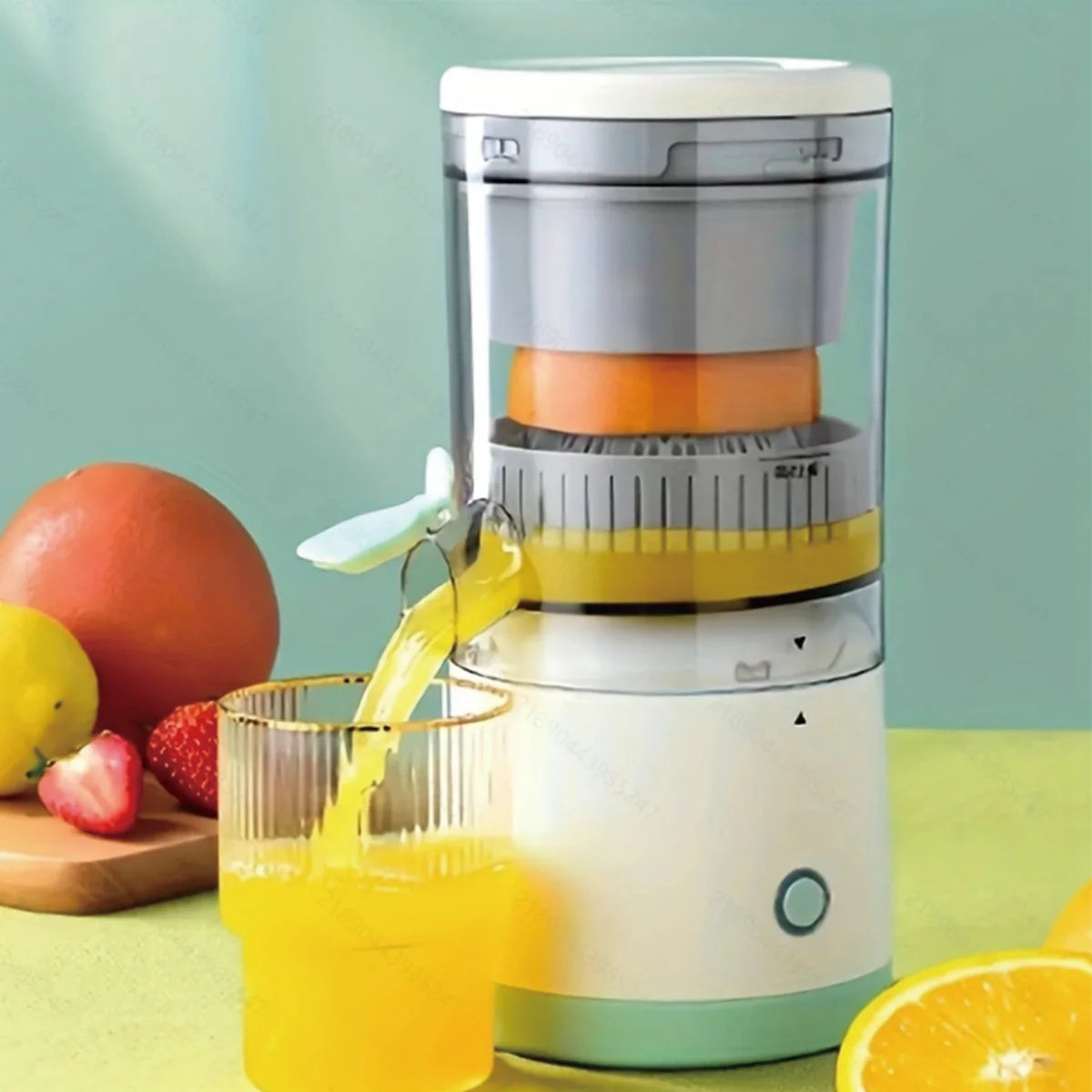 Portable Fruit Squeezer